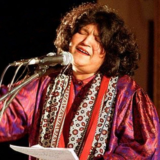 ‘Jalwa ba-qadr-e-zarf nazar’ English Translation